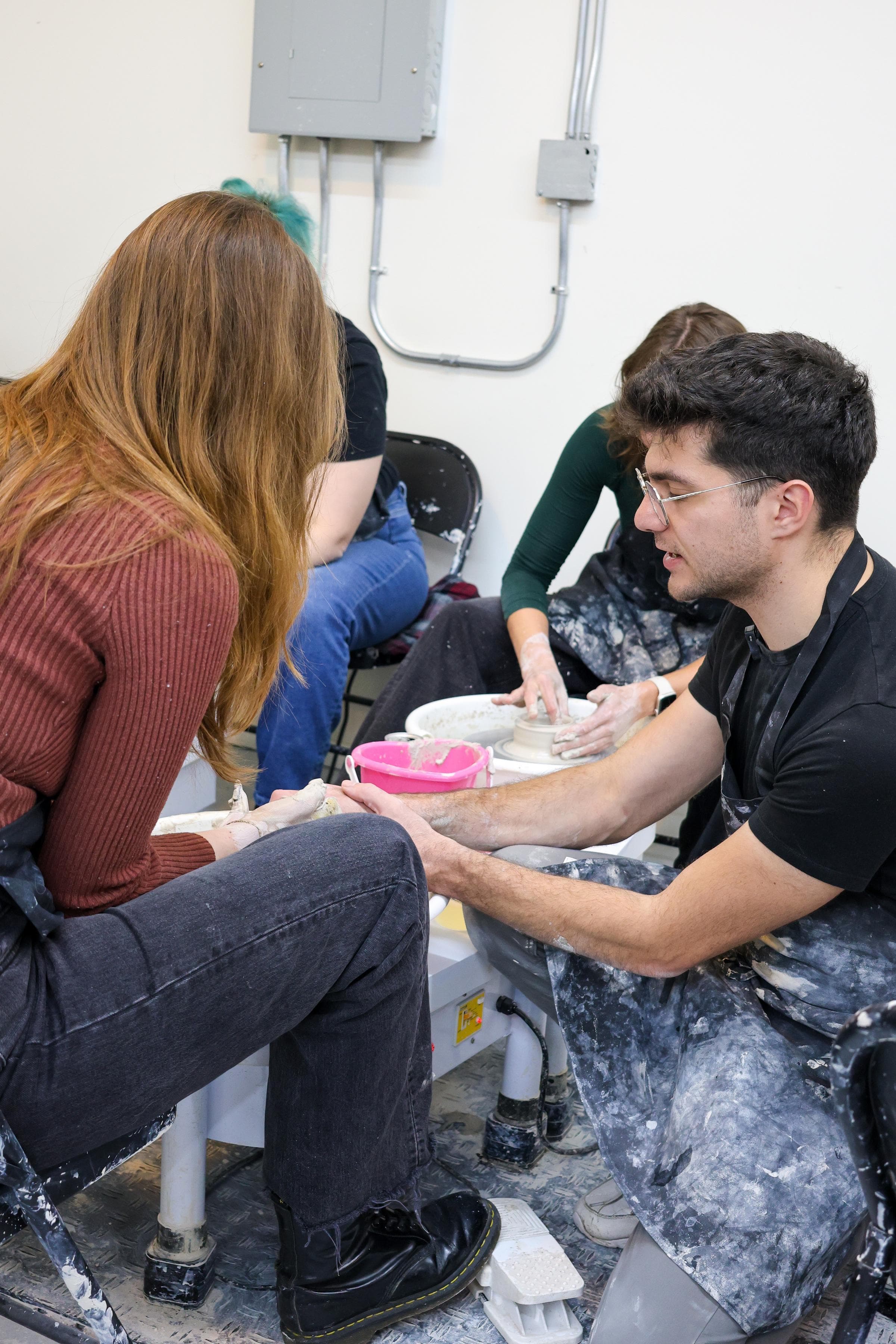 Lets be friends | Intro to Wheelthrowing - View 2