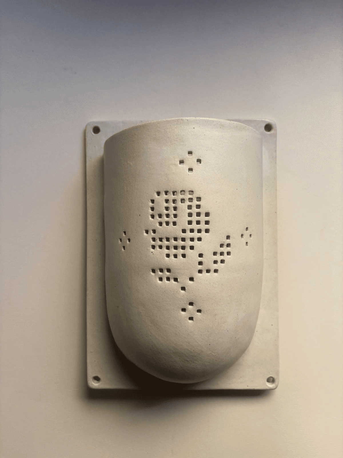 Wall mounted vase with Chicago Girls Who Walk - View 12
